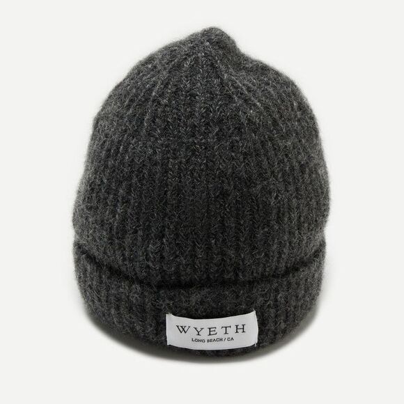 ✨Wyeth Matti in Dark Grey Beanie✨ - Picture 1 of 5